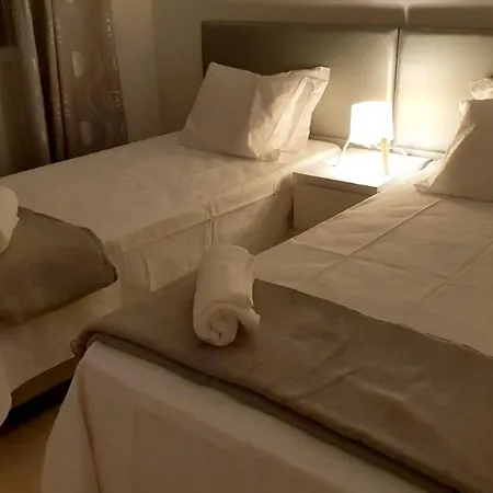 شقة With 3 Bedrooms In With Wifi 23 Km From The Beach *